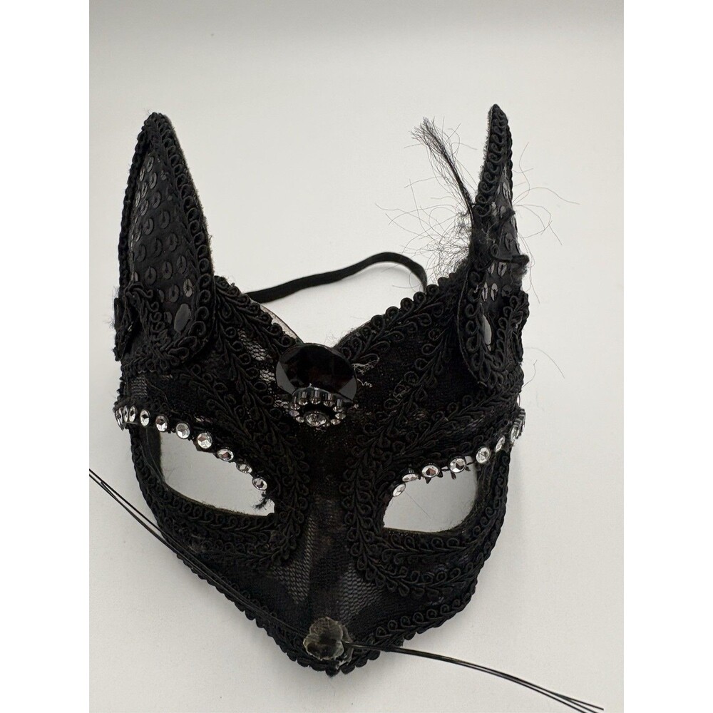 Black Lace Masquerade Cat Half Mask Sparkling Rhinestones Halloween Cosplay